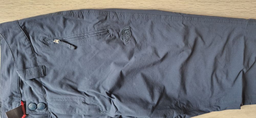 The North Face  XL.   .