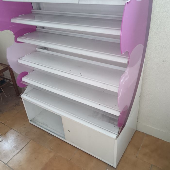 Expositor com luz
