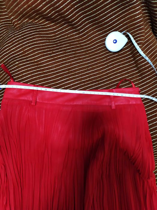 Спідниця червона