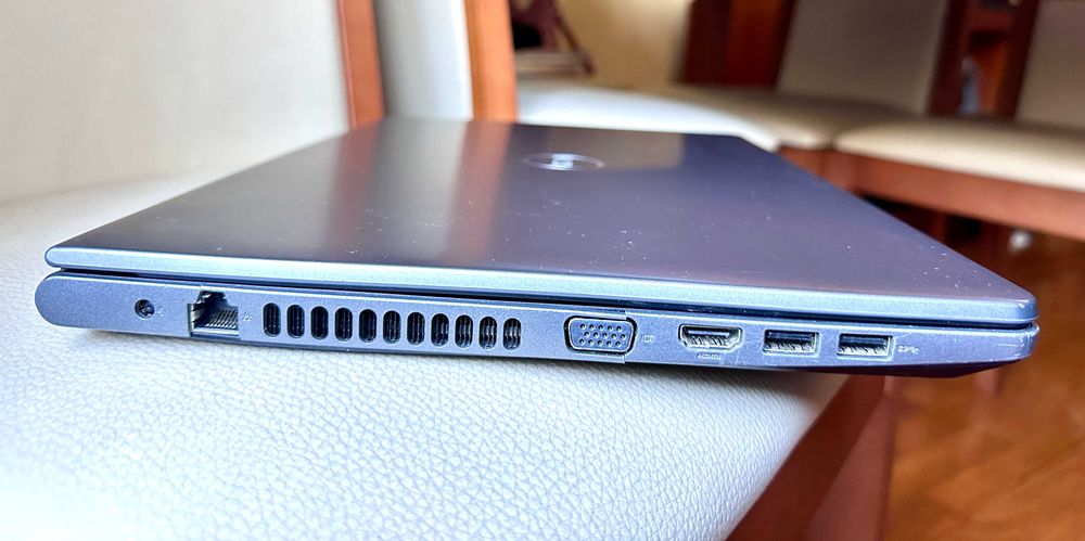 Dell Vostro '15-3598' 15.6"/i5-7200u/16Gb Memoria Ram DDR4/Ssd 250Gb64552040662786124