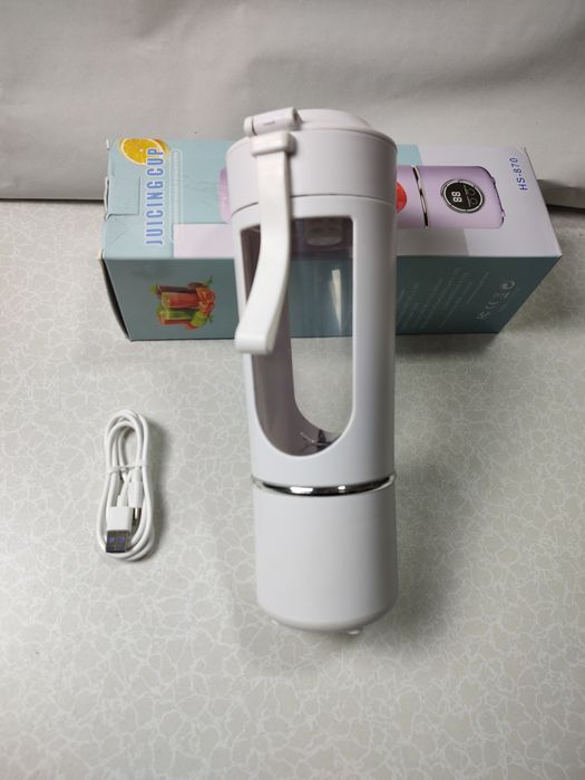 Портативний акумуляторний блендер Juicing Cup.