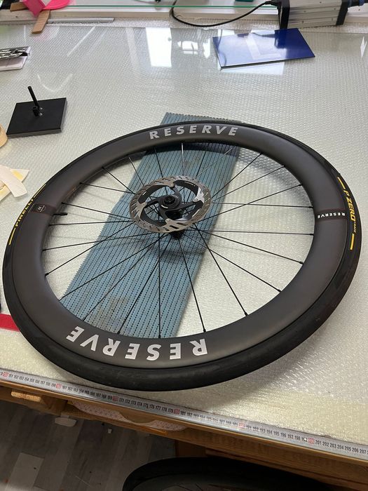 Rodas Reserve com Cubos Tune 52/63