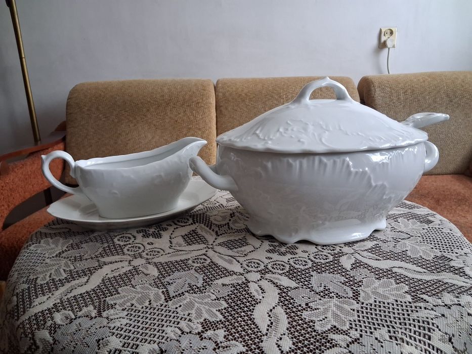 Waza o poj. 2,7 litra oraz sosjerka z podstawką ĆMIELÓW ROCOCO MARIA