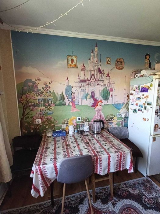 Продам 2-поверховий будинок на вул. І. Федорова 1082