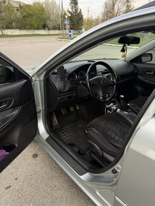 Продам Mazda 6 2005 року 2.0 тді