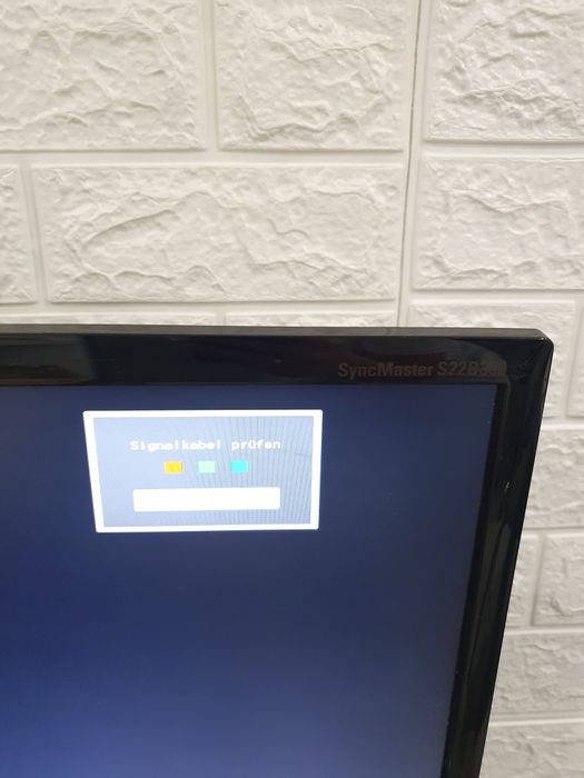 Комп'ютерний монітор 21.5