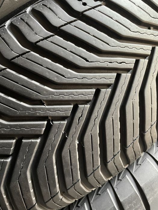 205/55 R17 Michelin CrossClimate 2 / 4шт./ як нові