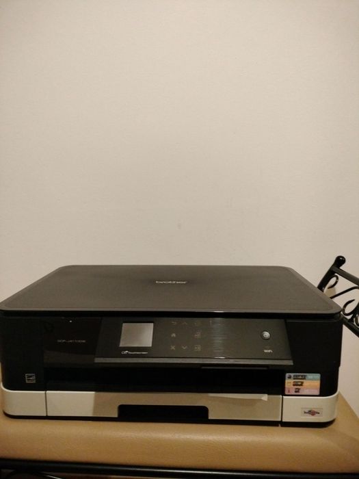 Impressora Brother DCPJ41100W- Nova