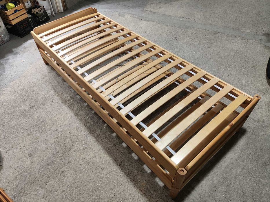 Cama empilhável em pinho Utaker da Ikea, 80x200cm/duas camas