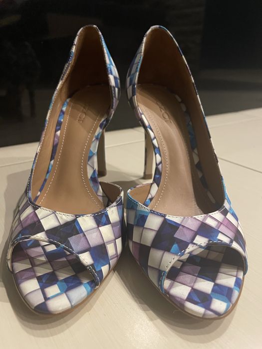 Sprzedam Kazar szpilki stan idealny