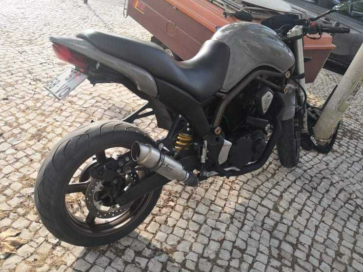 Estofador de automóveis