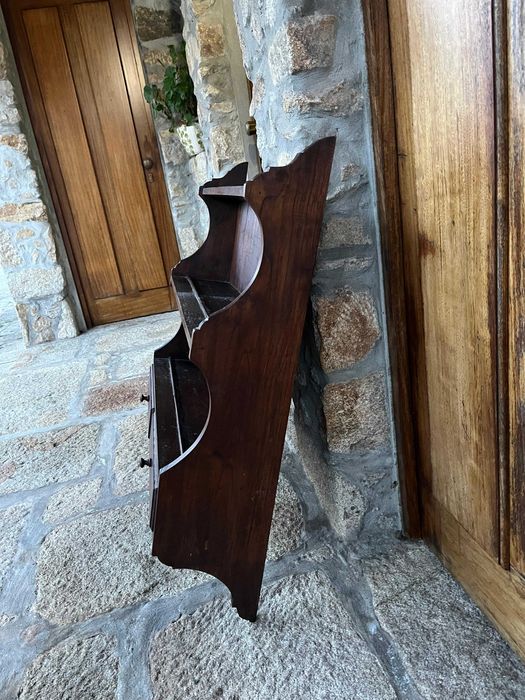 Aparador de parade em castanho