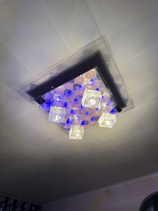 ‼️Терміново ціна халява ‼️Люстра  на пульті керування підсвітка