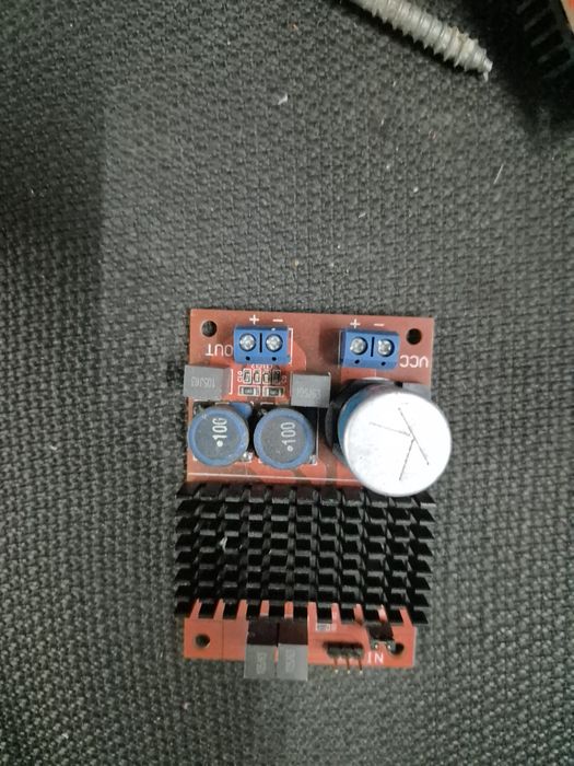 Amplificador audio até 100W