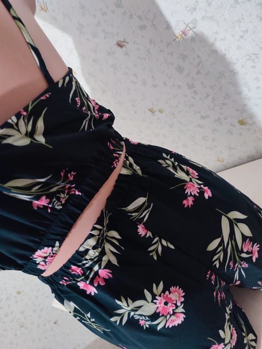 Продам комплект нижнего белья шорты - топик женская р S-44 новая