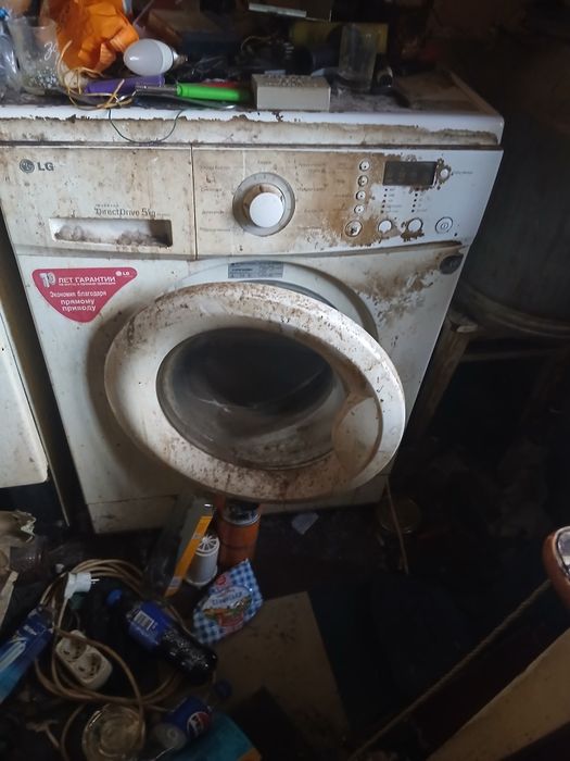 Продам стиральную машину LG