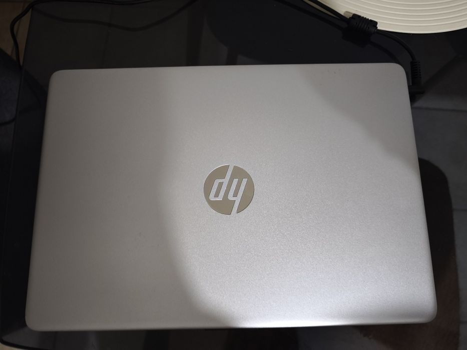 HP 16GB Ram 512 SSD
