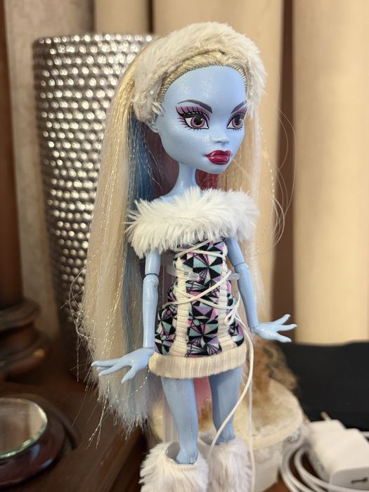 Monster high Еббі