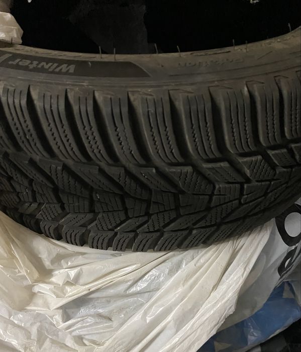 Komplet opon zimowych do BMW 3, G20, Hankook Winter evo3, 225/45/18 i 255/40/18