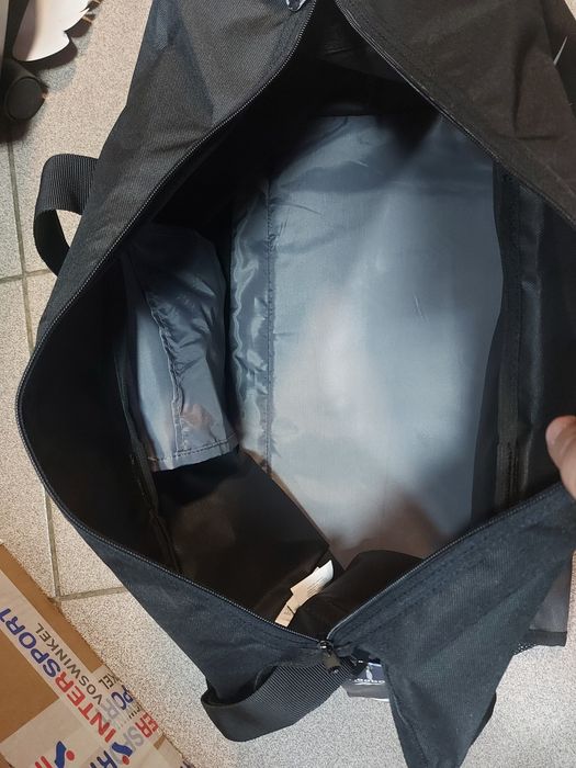 Спортивна сумка reebok Training Essentials Medium FL5135