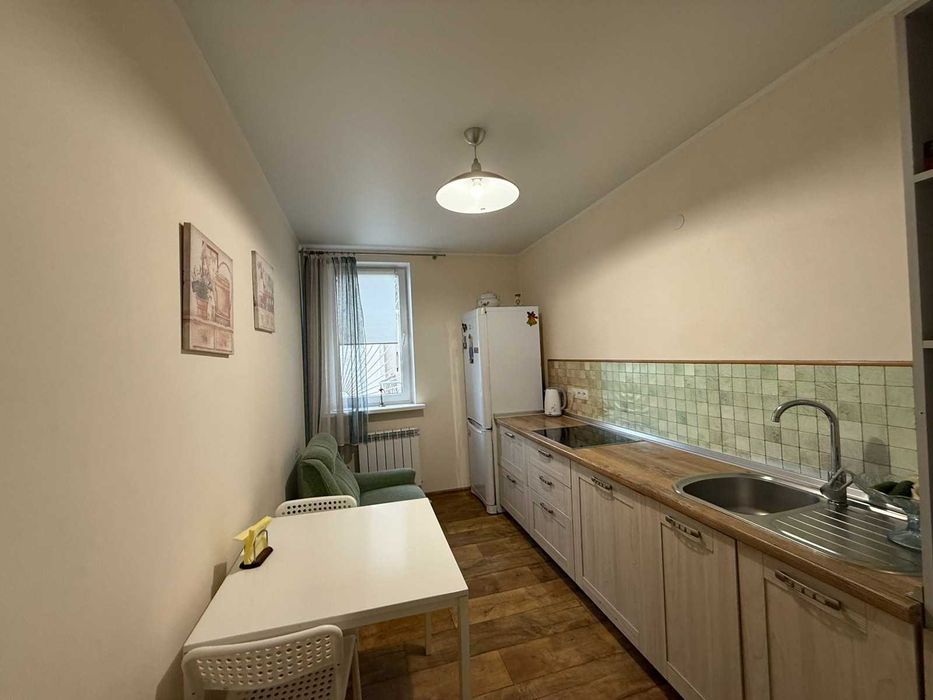 Простора 3 кім. кв з шикарним видом моря!