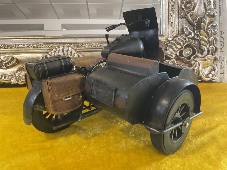 Mota metal com side car preta