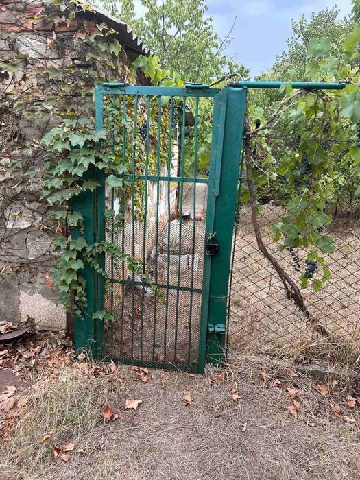 Продам дачний будинок