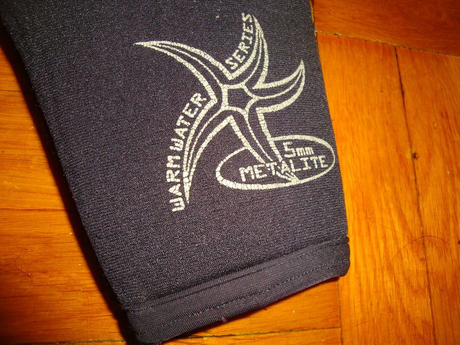 Гидрокостюм BARE, размер 50 ( M ), толщина 5+5 mm