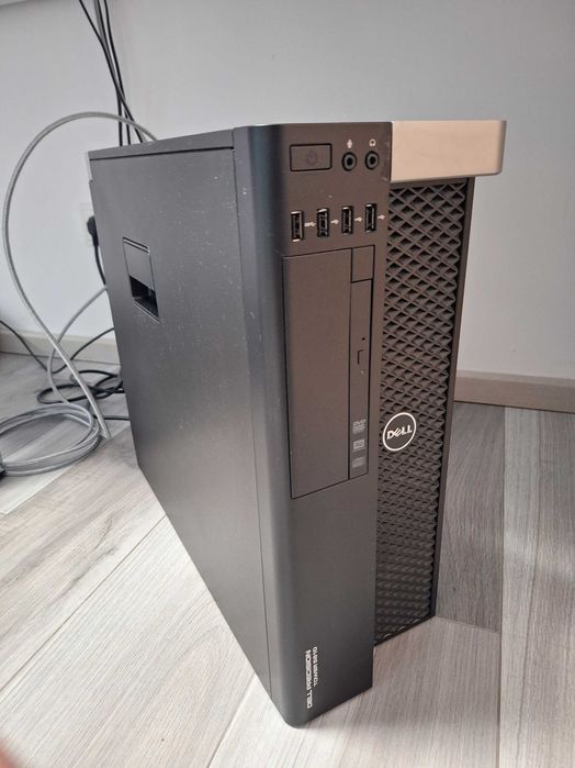 Stacjonarny komputer Dell Precision Tower 5810  Windows 11