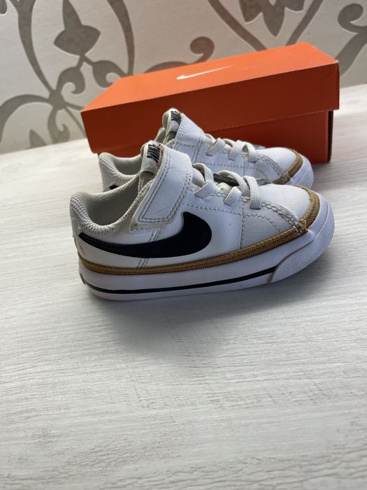 Кросівки Nike 22 розмір
