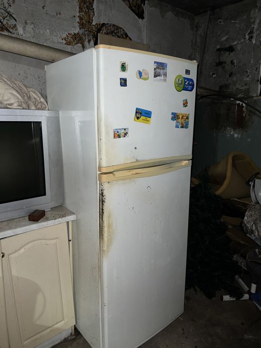 Продам холодильник