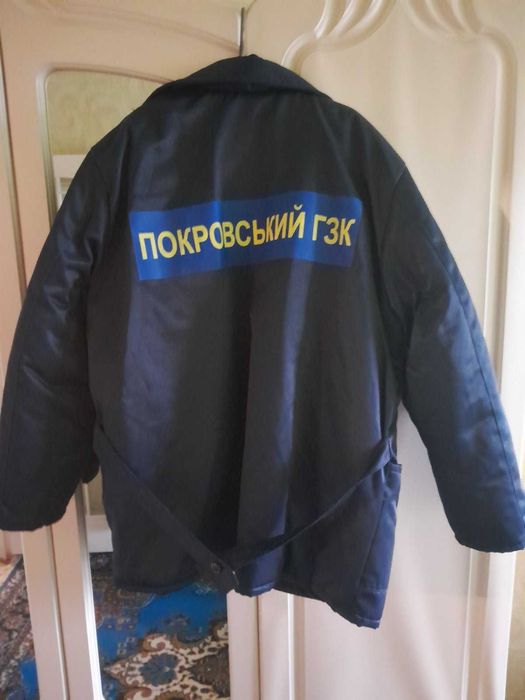 Продам нову фуфайку.