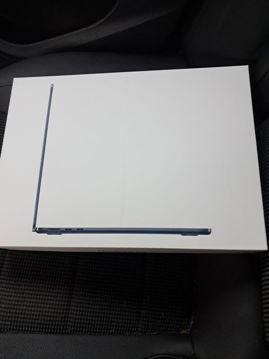 Sprzedam Nowego Apple MacBook