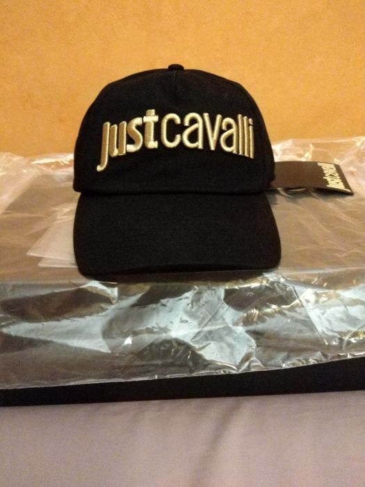 Wyprzedaż czapka męska Just Cavalli.