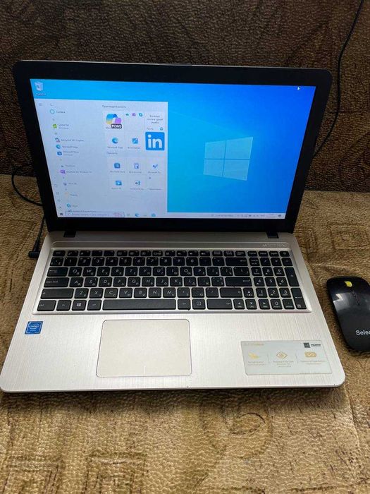 Ноутбук ASUS VivoBook X540NA — стан нового! (Повний комплект)