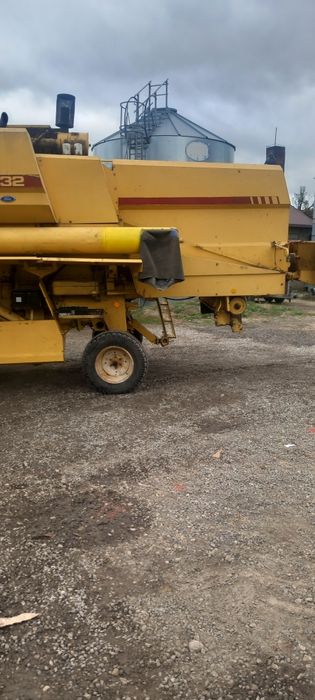 Kombajn New Holland tx32