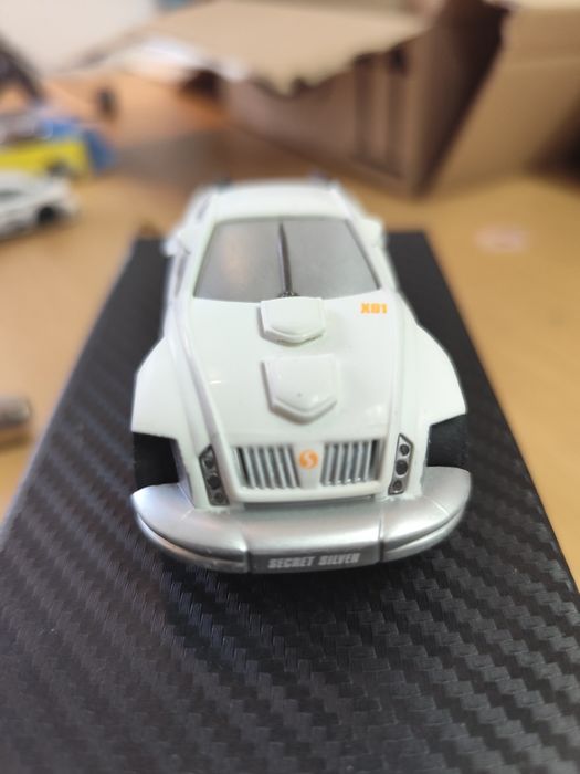 Prototype / Concept (Secret Silver)
Carro Pista Elétrica – Carrera GO!