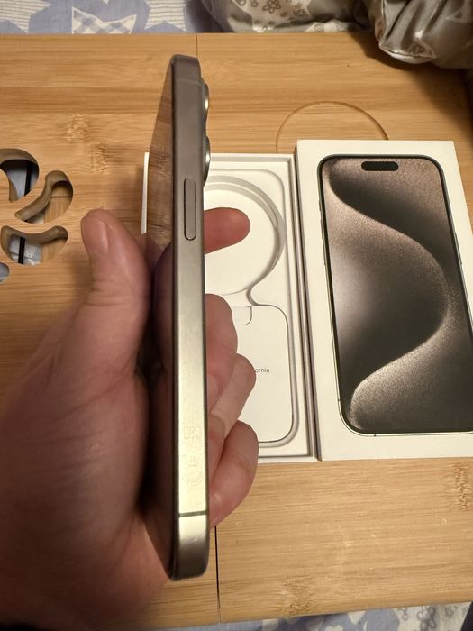 Продам iPhone 15 pro/128GB