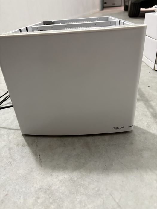 Caixa ITX Fractal Node 304