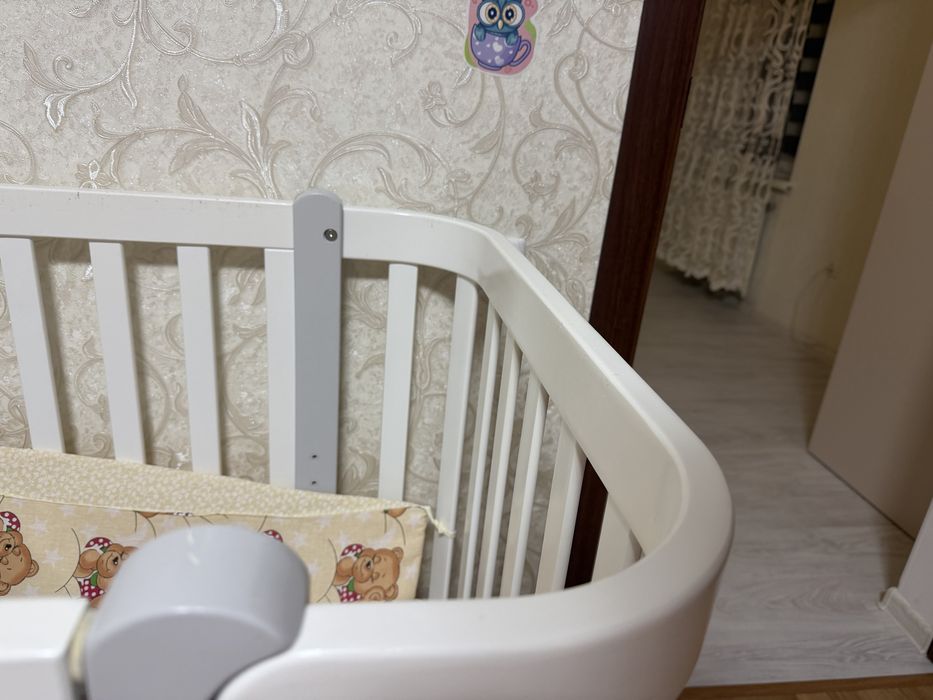 Детская кроватка