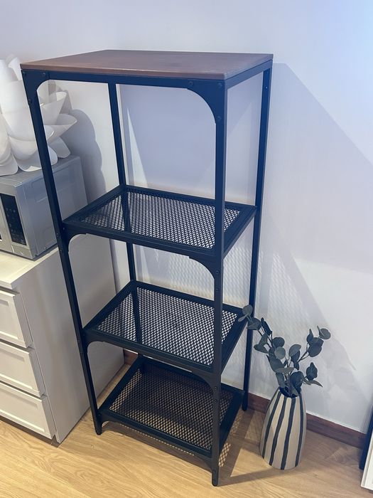 Estante de metal IKEA