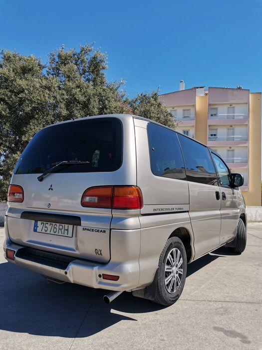Mitsubishi Space Gear 2.5