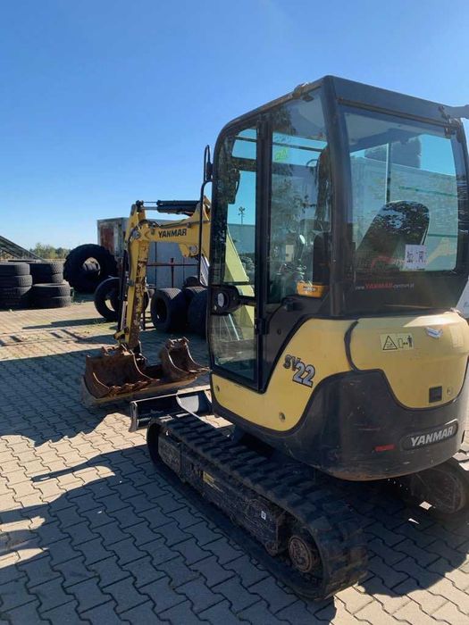 Minikoparka YANMAR SV22