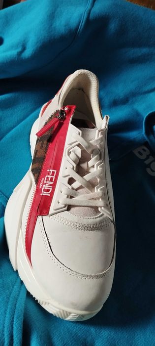 Sapatilhas marca fendi originais negócio só em mão e pago em dinheiro