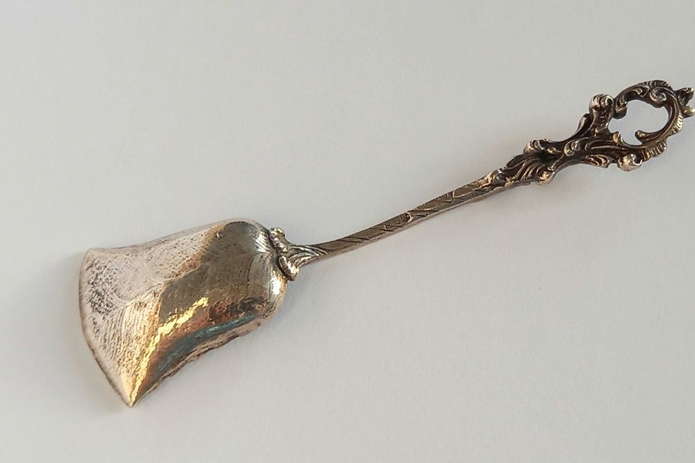 Łyżeczka, szufelka do cukru, srebro 800, pocz. XX w.