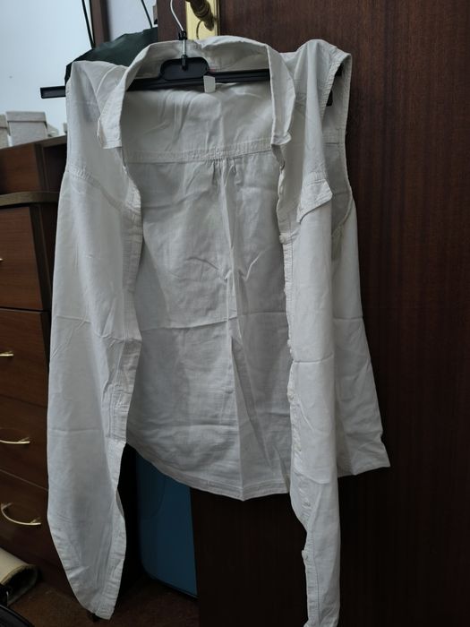 Camisa branca de cavas