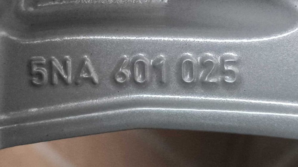 Felgi aluminiowe Vw Tiguan II Passat B8 Arteon Audi 17" 5x112 (OL758F)