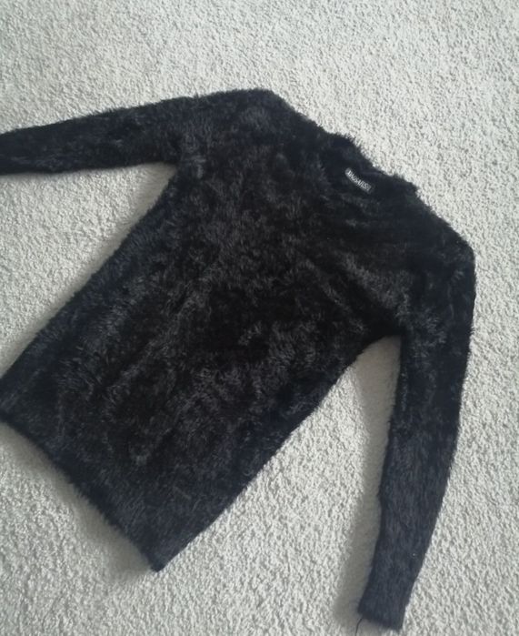 Czarny włochaty sweterek sweter damski moher włochacz r. Uni nowy