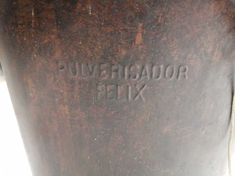 Pulverizador cobre antigo Aceito Pi