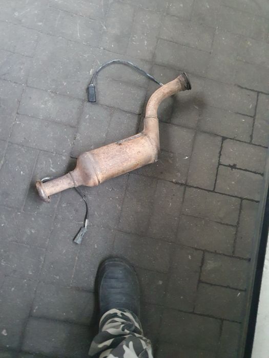 Renault Clio II 1.2 benzyna katalizator pusta pucha katalizatora